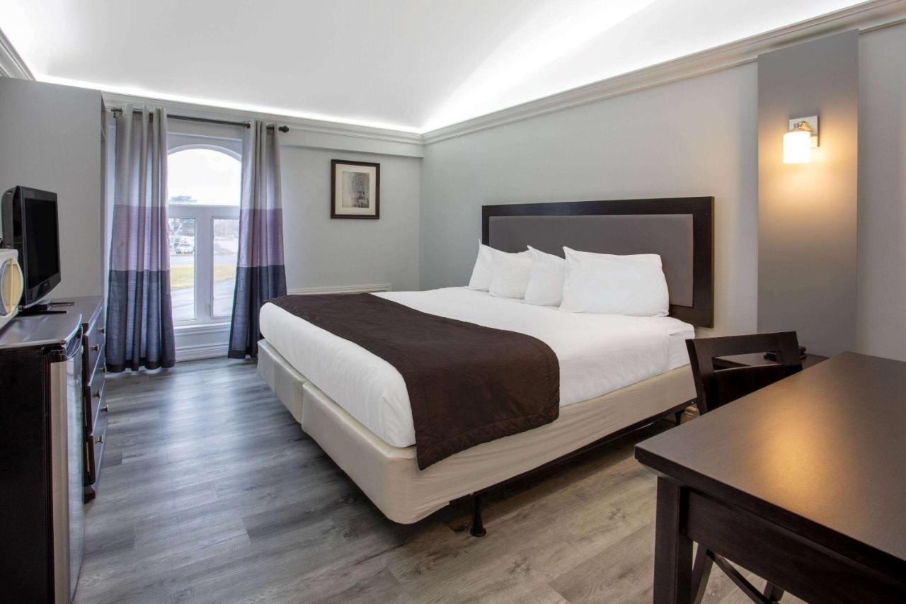 Travelodge By Wyndham Sarnia Exterior foto